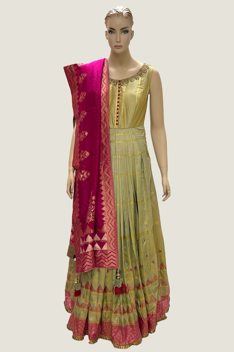 Women Palkhi | Parrot Green Color Dress (D1277)